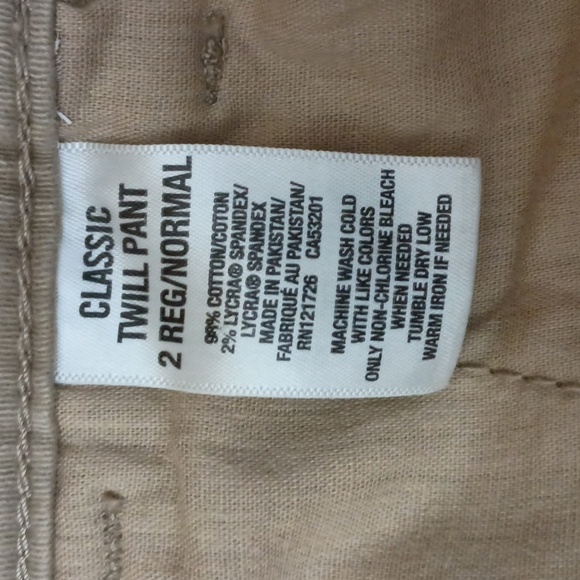 Aeropostale Classic Twill Khaki Pants - Picture 5 of 5
